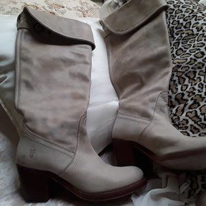 Frye boots in excellent condition...